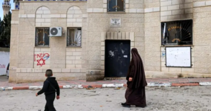 Penyerang Israel Bakar Bangunan dalam Serangan ke Atas Kampung di Tebing Barat