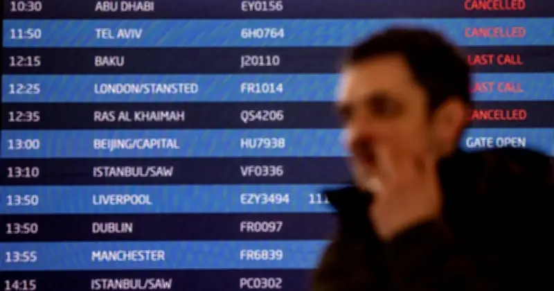 Perang Iran Ancam Keselamatan Penerbangan Global, Beribu Penerbangan Dibatalkan
