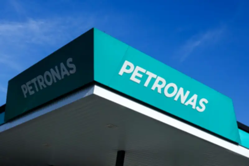 Petronas Nafi Laporan Bekalan Bahan Api ke Filipina, Tegaskan Tiada Perjanjian