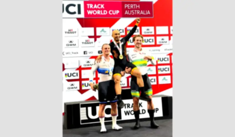 PM Anwar Ucapkan Tahniah kepada Azizulhasni Atas Emas Keirin di Piala Dunia UCI Perth