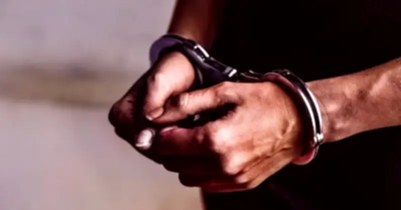 Polis Melaka Tahan Lelaki Didakwa Pukul Isteri Hamil di Pusat Karaoke