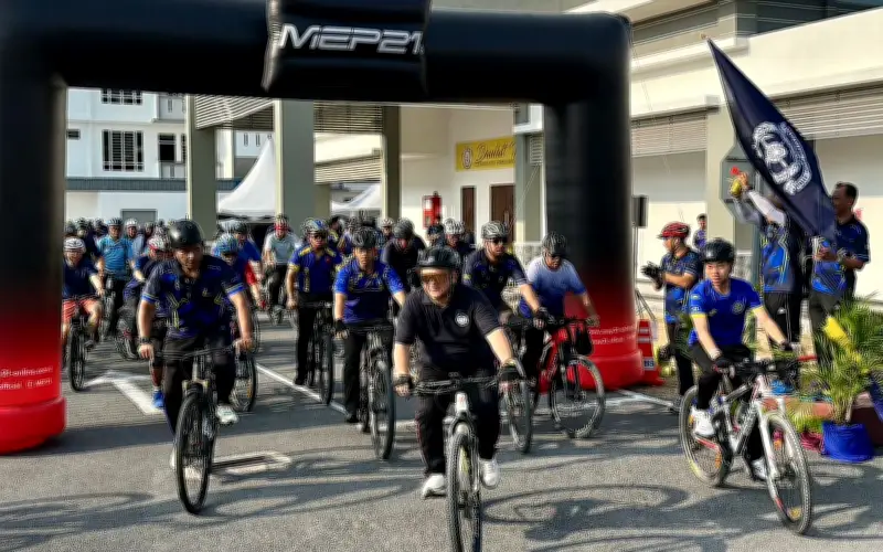 Raja Muda Perlis Ketuai Kayuhan Basikal Sempena Hari Polis ke-219 di Utan Aji