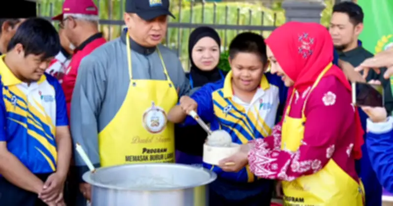 Raja Muda Perlis Sertai Kanak-Kanak Sindrom Down Masak Bubur Lambuk Ramadan