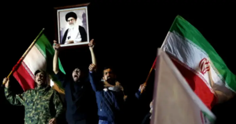 Ratusan Penunjuk Perasaan Cuba Serbu Zon Hijau Baghdad Tempat Kedutaan AS