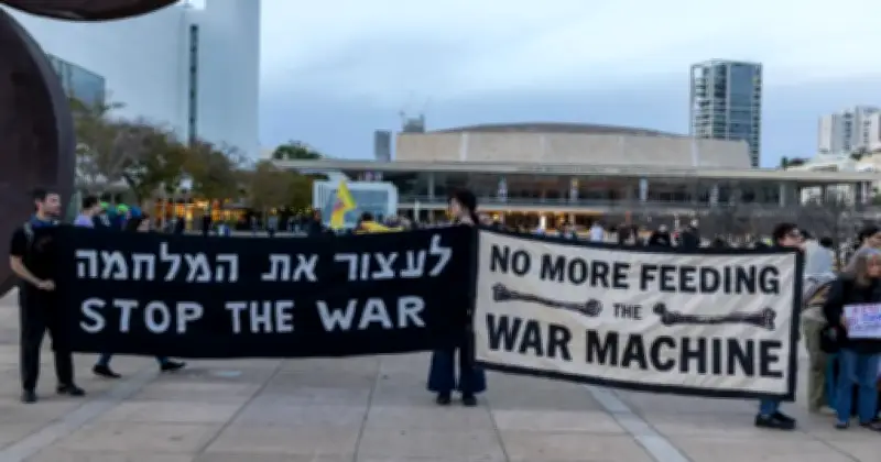 Ratusan Rakyat Israel Bantah Perang, Berkonfrontasi Dengan Polis