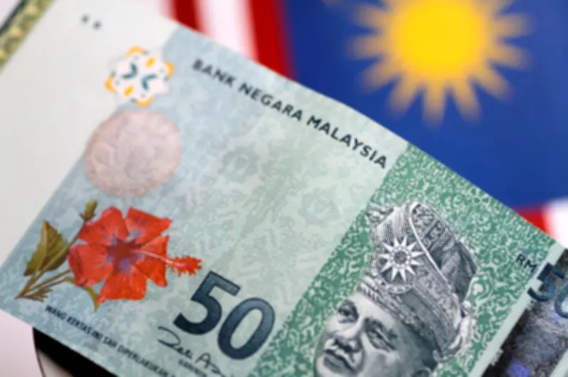 Ringgit Pulih Naik 0.09% Terhadap Dolar AS, Peniaga Kekal Berhati-hati