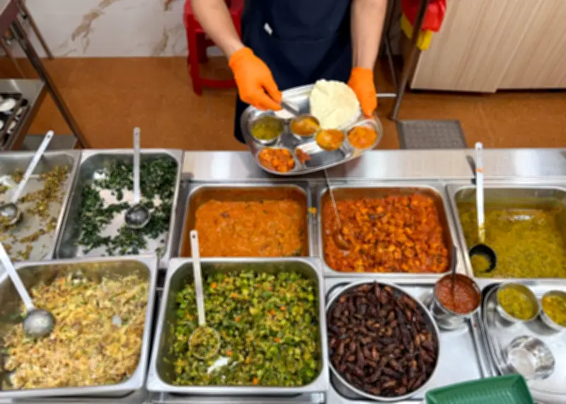 Sathiyanery Vegetarian Food Centre Tawar Set Makan Tengahari Vegetarian RM11 Yang Sukar Ditolak