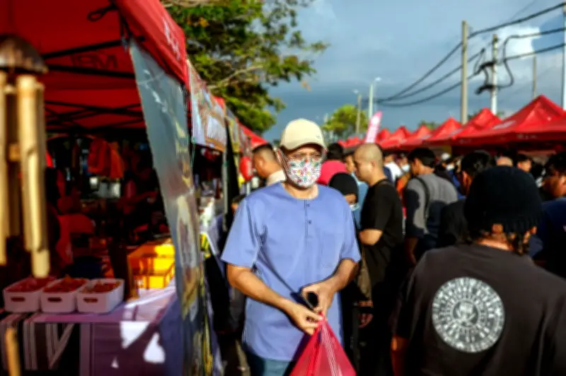 Selangor Catat 67 Kes Pelanggaran Peniaga di Bazar Ramadan dan Raya