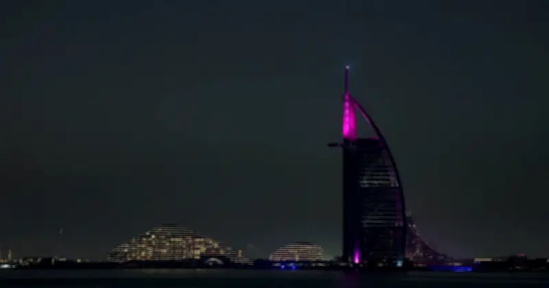 Serangan Iran Gegarkan Dubai: Palm Jumeirah, Burj Al Arab dan Lapangan Terbang Terjejas