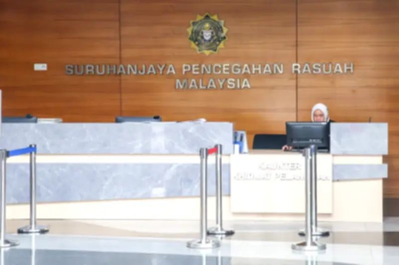 SPRM Bekukan 10 Akaun Bernilai RM4 Juta Dalam Siasatan Penyalahgunaan Tanah Selangor