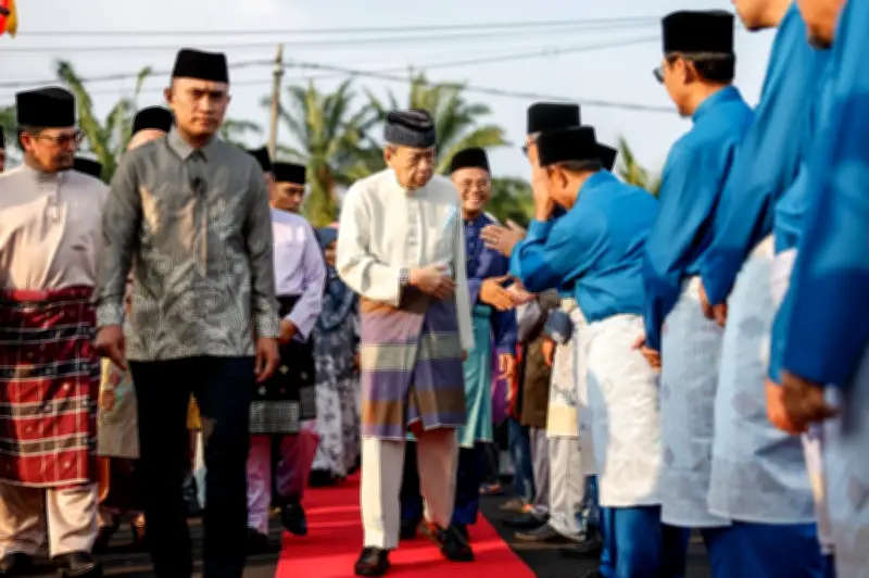 Sultan Selangor Berbuka Puasa Bersama Rakyat, Rasmi Masjid An-Nur di Kuala Langat