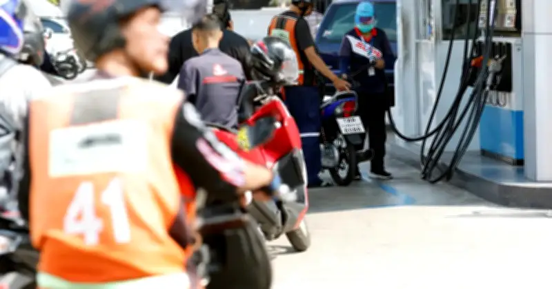 Thailand Perkenal Langkah Kecemasan Atas Kegawatan Bahan Api dan Pembelian Panik