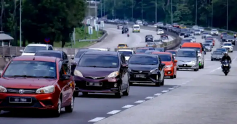 Trafik ke Timur dan Utara Perlahan Sambung Eksodus Raya