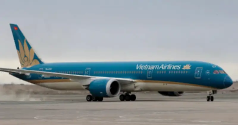 Vietnam Airlines Potong 23 Penerbangan Domestik Mingguan Akibat Krisis Bahan Api Jet