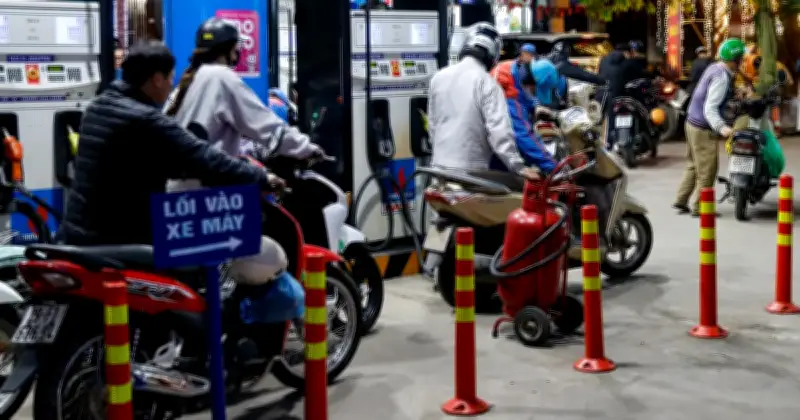 Vietnam Gunakan Dana Kecemasan untuk Stabilkan Harga Minyak yang Melonjak