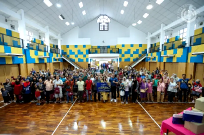 Yayasan Sultan Ibrahim Johor Agih 300 Bakul Makanan Aidilfitri kepada Keluarga Skudai