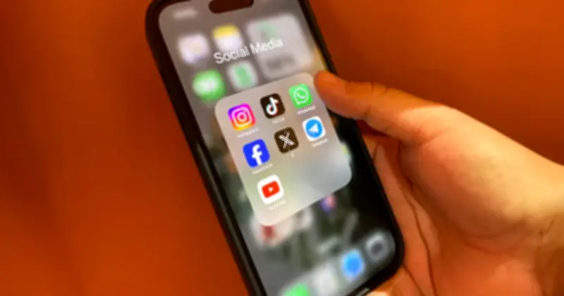 YouTube, TikTok Berunding dengan Indonesia Berkenaan Sekatan Media Sosial untuk Kanak-Kanak