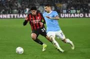 AC Milan Gagal Tekan Inter Selepas Kalah Kepada Lazio, Como Dekat Liga Juara-Juara