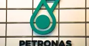 Ahli Ekonomi Tegaskan Petronas Tak Perlu 'Cukai Durian Runtuh'
