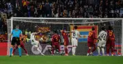 Juventus Kekal Dalam Perlumbaan Liga Juara-Juara Selepas Seri Dramatik Dengan Roma