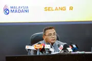 Kerajaan Selangor Buka Semula Permohonan Bantuan RM1,000 Untuk Pelajar IPT