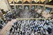 Keunikan Malam Ramadan di Malaysia: Ritual Bersama yang Menyatukan