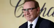 Kevin Spacey Elak Perbicaraan Baharu Selepas Penyelesaian Mahkamah