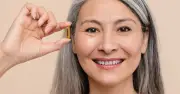 Kolagen Bantu Kembalikan Keanjalan Kulit, Tapi Bukan Penghapus Kedutan