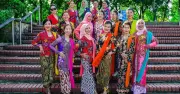 Kumpulan Tarian H&H Satukan Wanita Pelbagai Kaum Melalui Gerakan dan Warisan