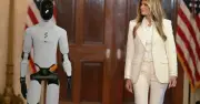 Melania Trump Jemput Robot Humanoid ke Sidang Kemuncak Teknologi Pendidikan di Rumah Putih