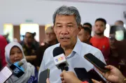 Menteri Luar Nasihat Rakyat Malaysia Terperangkap di Teluk Laporkan Penerbangan