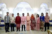 Menteri Singapura Hadir Rumah Terbuka Hari Raya di Istana Johor, Perkukuh Hubungan Dua Hala