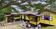 Raya: Nostalgia Kampung dan Realiti Malaysia Moden yang Berubah