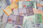Ringgit Melemah Terhadap Dolar AS Akibat Ketidakpastian Geopolitik Global