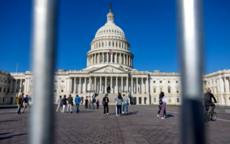 Ahli Kongres Ketiga Letak Jawatan Gelombang Skandal Landa AS