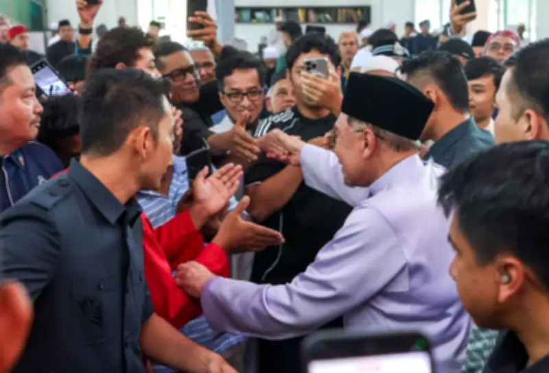 Anwar Gesa Rakyat Berjimat Gunakan Minyak Ketika Subsidi RON95 Tertekan