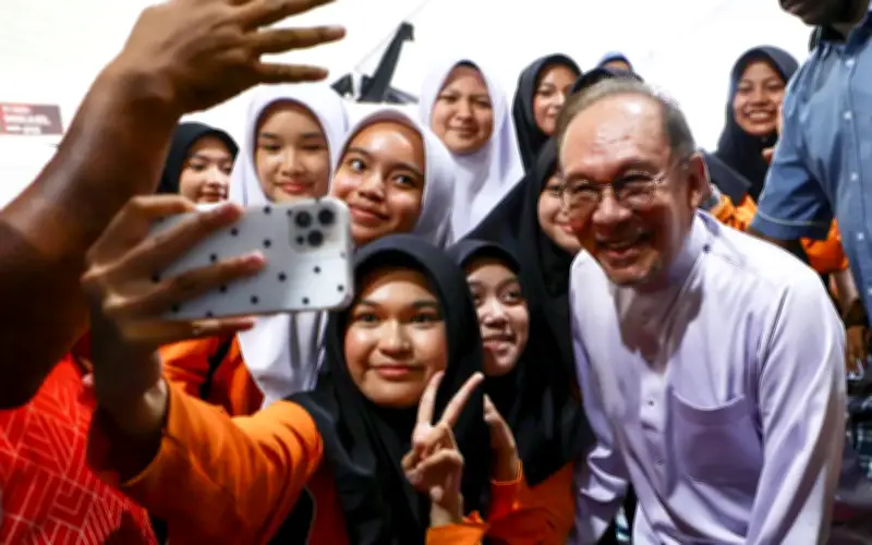 Anwar Seru Belia Bangkit Lawan Suara Penyebar Kebencian Kaum