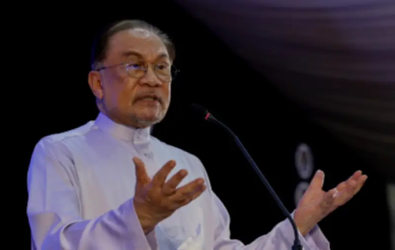 Anwar Umum Projek Besar Ditangguh, Fokus Bantu Rakyat Terus Berjalan