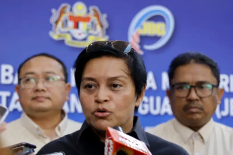 Azalina: Kanak-Kanak dan OKU Antara Kumpulan Dapat Akses Lebih Luas Bantuan Guaman Percuma