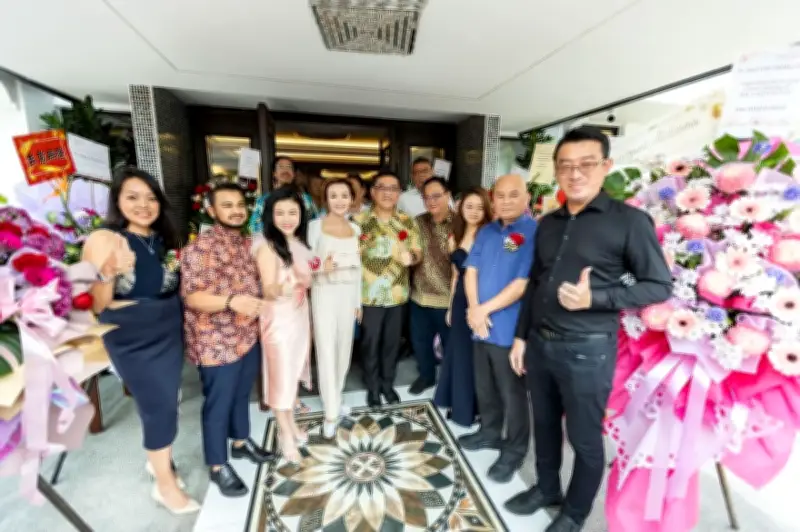 Bekas Bintang Hong Kong Amy Yip Lancar Pelan Hotel Durian Mewah 5-Bintang di Penang