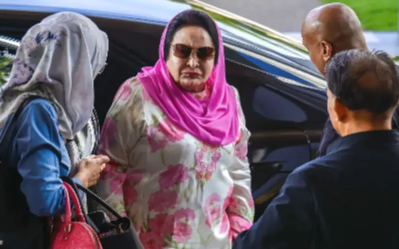 Bekas Ketua Siasatan Bukit Aman Dedah Pindahan Beg, Kotak dari Kediaman Najib Selepas PRU14