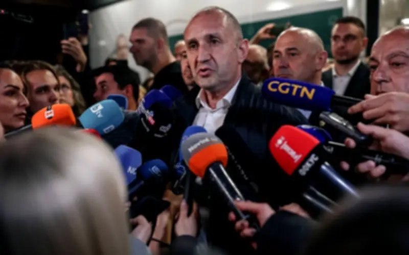 Bekas Presiden Bulgaria Rumen Radev Menang Pilihan Raya Parlimen