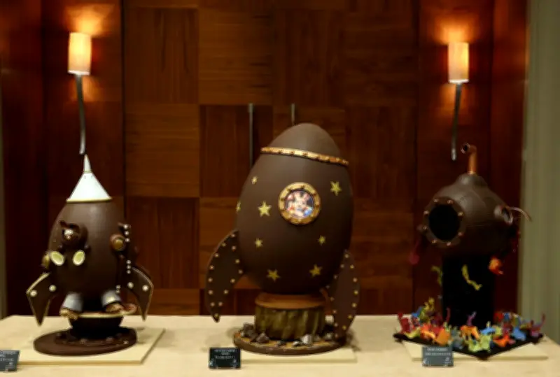 Belgium Pamer Karya Seni Coklat Telur Easter di Hotel Amigo Brussels