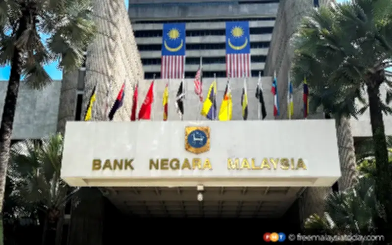 BNM Perlu Wajibkan Gaji Saksama untuk Semua Bank, Kata Bekas Ahli Parlimen