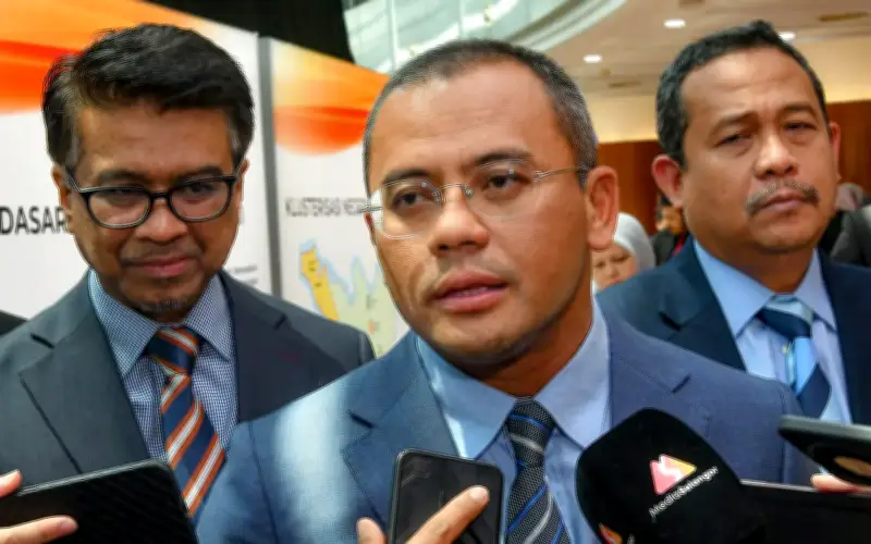 Ceroboh Tanah di Selangor Melibatkan Ladang dan Kilang Haram - Amirudin