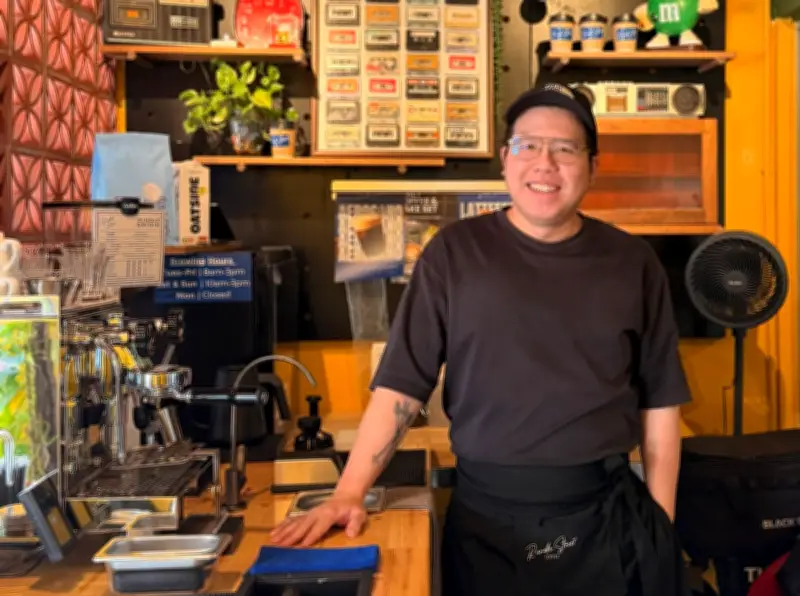 Dari Bilik Mesyuarat ke Kopi: Kisah Rundle Street Coffee di Happy Mansion, PJ