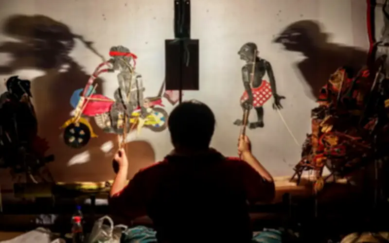 Diplomasi Wayang Kulit Era Digital: Norma Baharu Dunia yang Menggemparkan