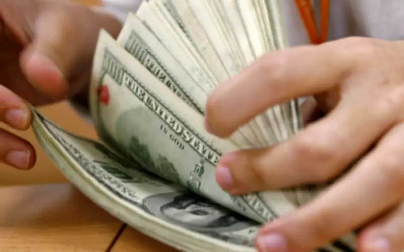 Dolar AS Dekat Tahap Terendah Enam Minggu, Pelabur Yakin Perjanjian Damai Iran