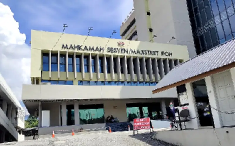 Dua Lelaki Dihukum 6 Tahun Penjara, 3 Sebat Rotan Kerana Rogol Remaja Bawah Umur