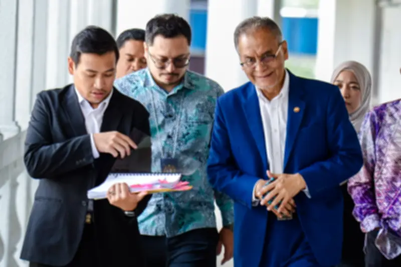 Dzulkefly Nafi Peranan Dalam Pelantikan Anak ke Lembaga Syarikat Dalam Saman RM5 Juta